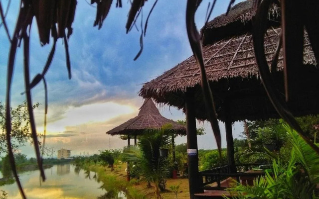 Saeng Tai Amphawa Resort
