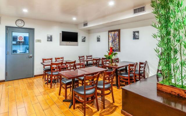 Quality Inn near Sunset Park