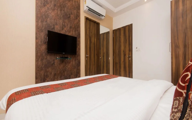 OYO 15519 Hotel Grand Residency