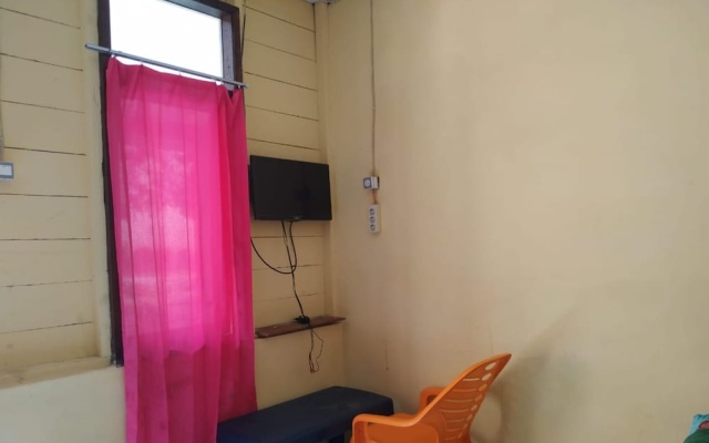 Penginapan Imanuel Lau Gara by Zuzu – Guest Rooms – Berastagi