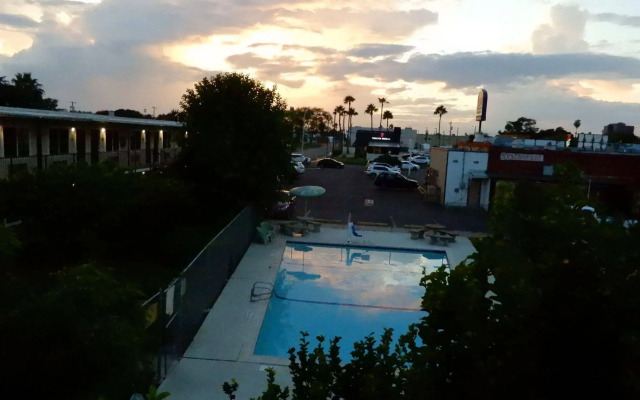 Siesta Inn McAllen