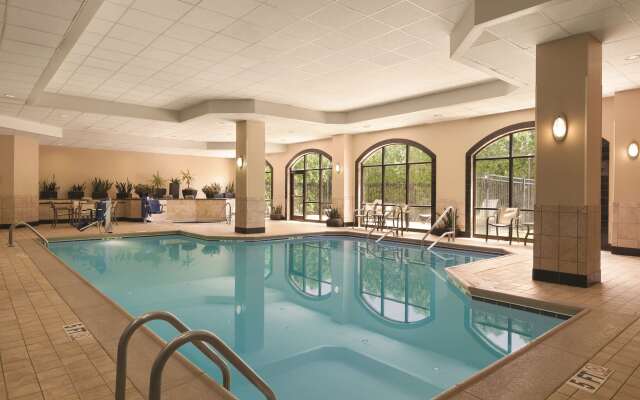 Embassy Suites Louisville East