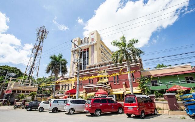 Capital O 460 World Palace Hotel
