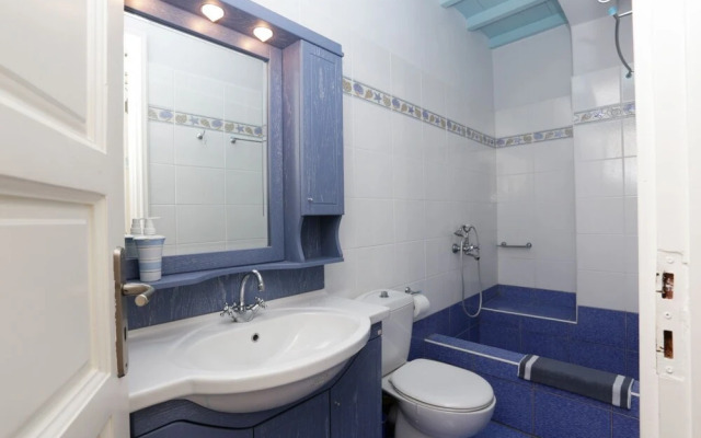 Amati Villa Cavo Dellos