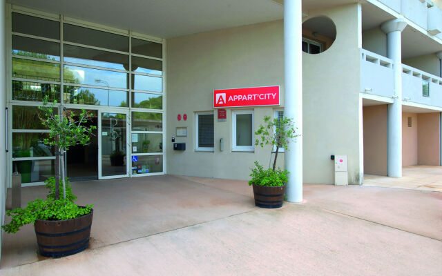Comfort Aparthotel Six-Fours