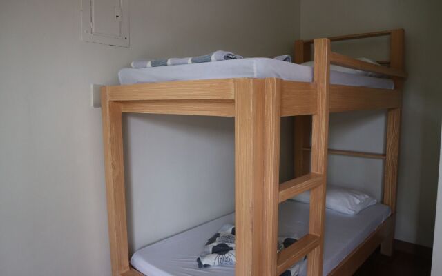 Pacific Waves Inn