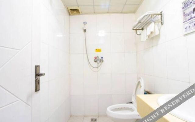 Urumqi Beiyuanchun Express Hotel (Kexi Road Branch)