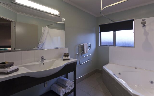Best Western Aveda Motor Lodge
