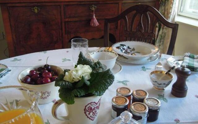 Hound House Bed & Breakfast