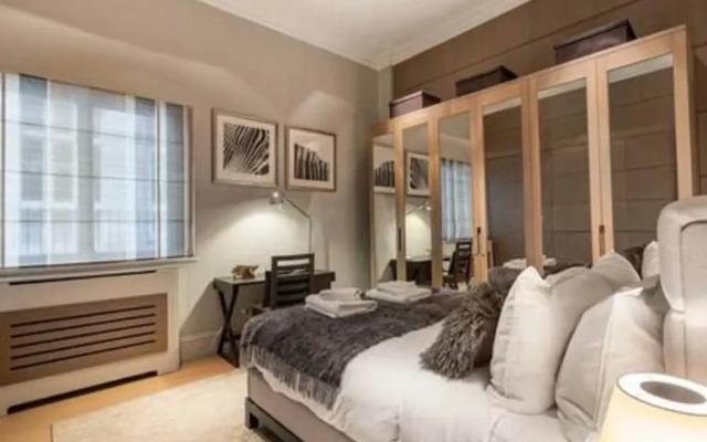 3-bdr Magnificent Harrods Knightsbridge Apartment