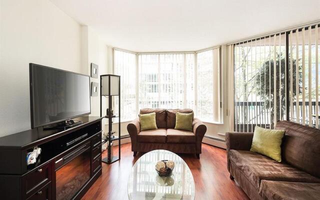 Smart 1Br in West End by Sonder