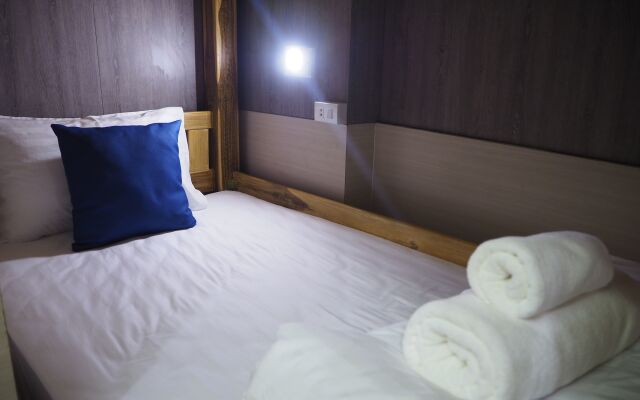 Sleep Walker Hotel Nawarat Bridge