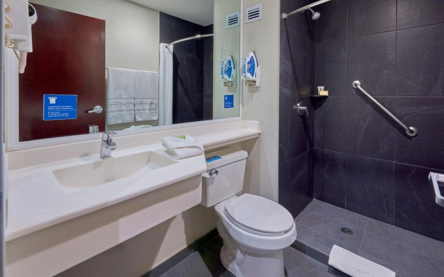 City Express by Marriott Saltillo Norte