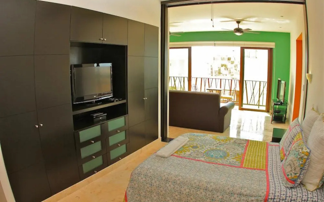 Las Brisas Condominios