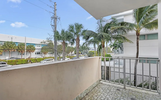Bay Harbor Sunset Apt 2A