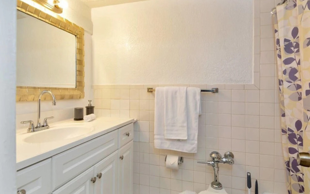 Amazing 1br apartment with pool, Hallandale Beach!