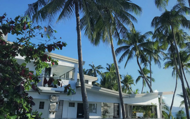 Grand Blue Beach Hotel
