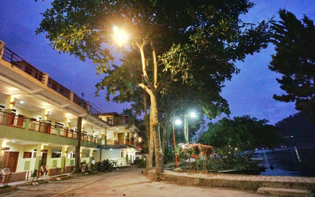 Pandu Lakeside Hotel Parapat - Toba Lake