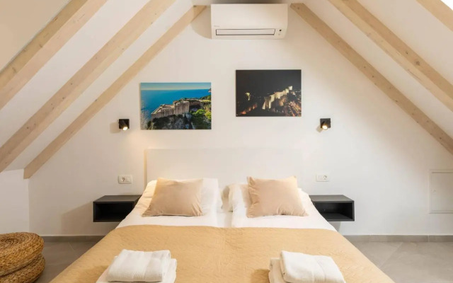 Stunning holiday house in the Old town by Irundo