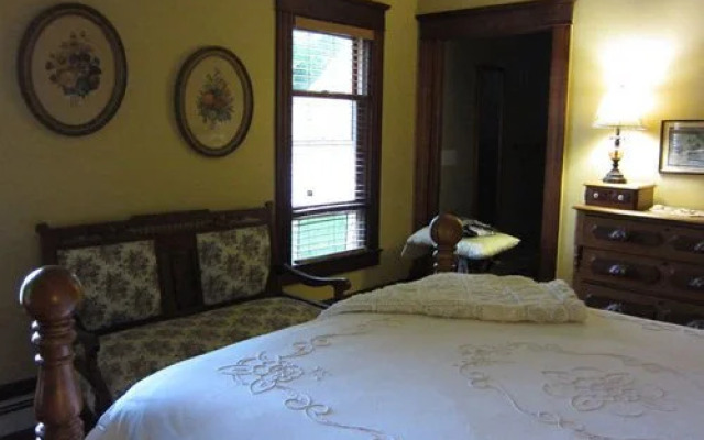 Shamrock Farm Bed & Breakfast