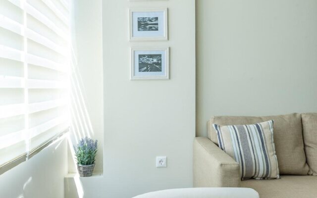 Ermou Suites by Livin Urbban