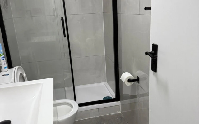 Luton Luxury Apartment With 2 Bedrooms