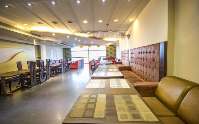 Hotel Aamantran Inn