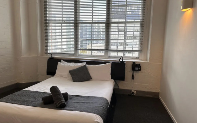 Gamma Hotel