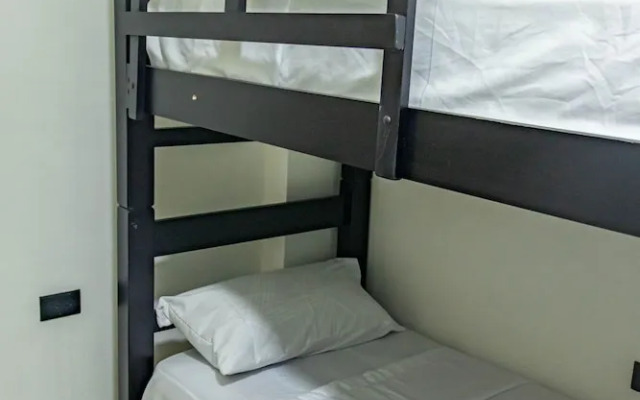 Poseidon Lodging