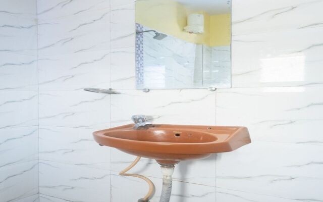 OYO 44090 Hotel Classic Residency