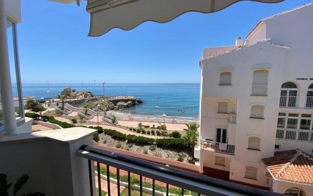 Nerja Sea View Front Line Appartment Torrecila 4p max
