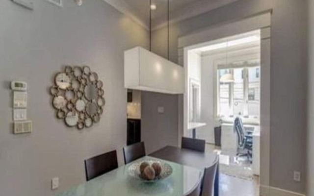 A Fabulous Washington DC 2BR 2 5BA Victorian Row Bi-Level Apartment 4 Guests