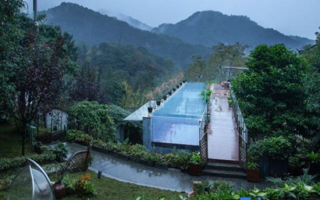 Qingcheng Mountain Wu Liu Hostel