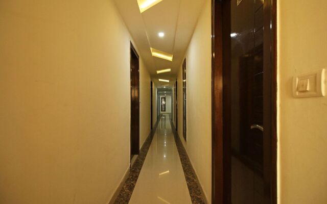 OYO 8095 Hotel Taj Castle