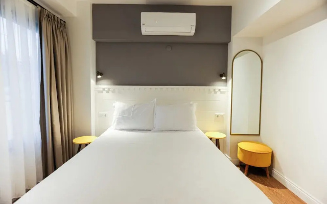 Adaloca Otel