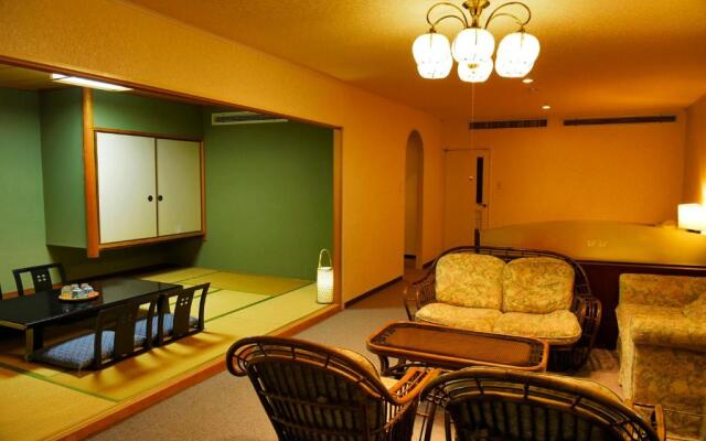 LiVEMAX RESORT