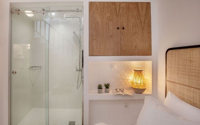 Mykonian house in Elia beach by GHH