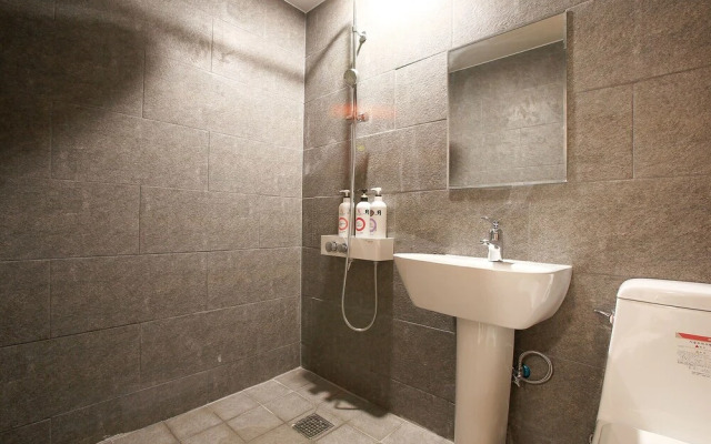 Pyeongtaek Wol Hotel