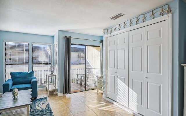 Sandpiper Cove 8112 Studio Bedroom Condo by RedAwning