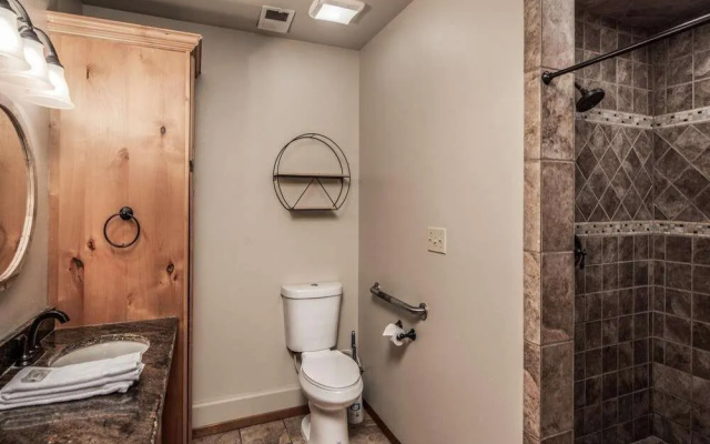 Benji's Canyon by Ruidoso Vacation Rentals