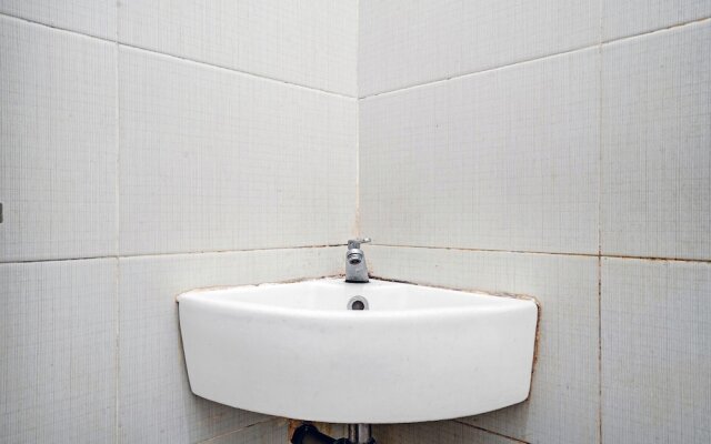 Srimahi Residence by OYO Rooms