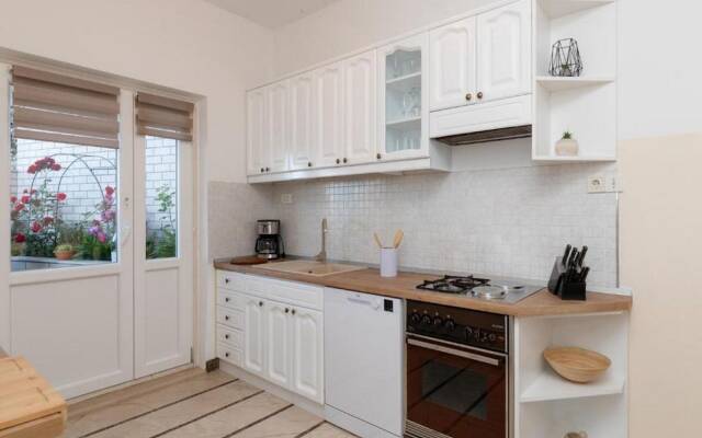 Apartment Villa Andro