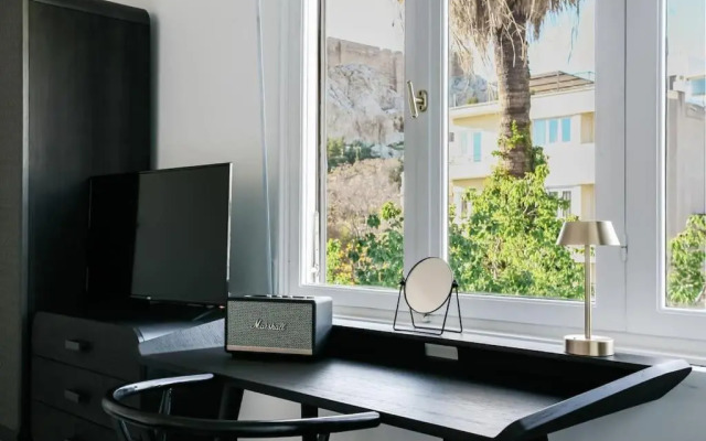 Acropolis Veranda Residence