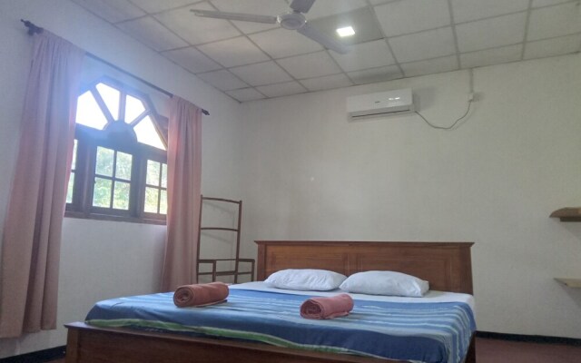 Charming 2-bed Apartment in Weligama