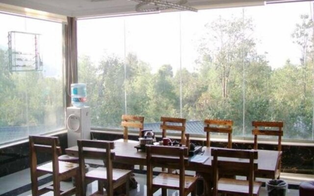 Riyueju Seaview Inn