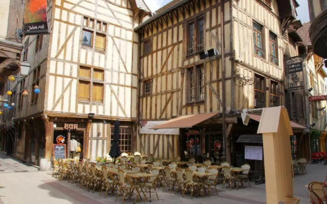 Appartement Troyes, 2 pièces, 2 personnes - FR-1-543-94