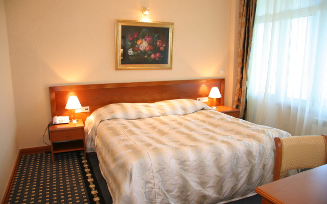 Волжский утес (им. Е.И. Чазова)