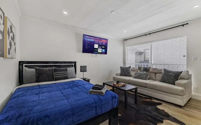 1BD Montrose Living Prime Location Comfy Beds