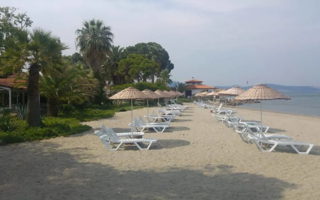 Altin Camp & Park Hotel