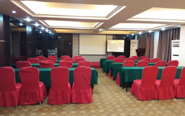 Echarm Hotel Hankou Railway Changgang Metro Station